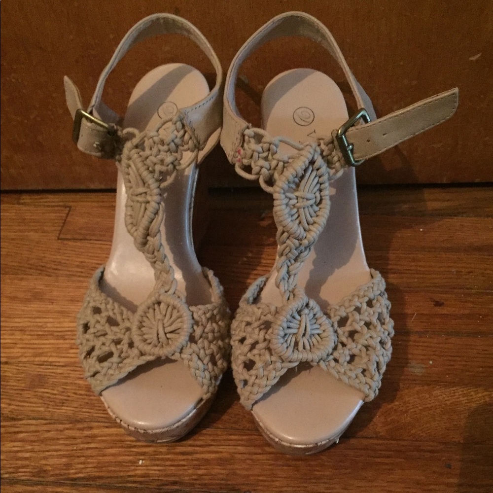 Women’s wedges - Picture 2 of 4